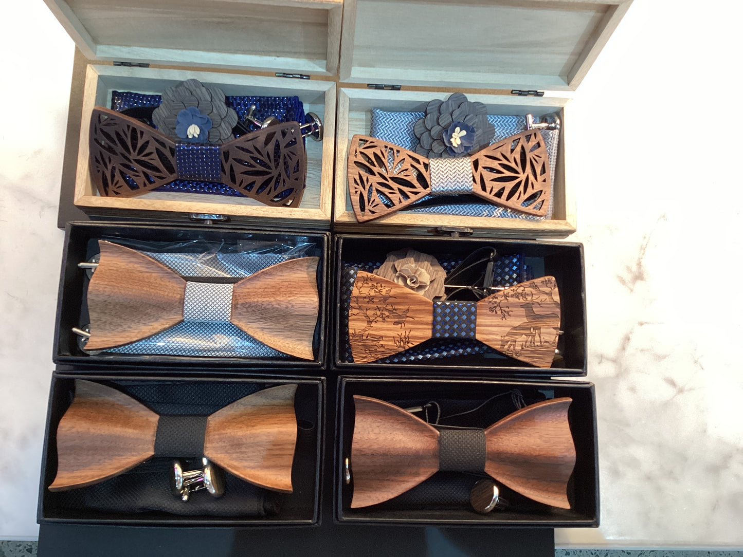 Bow tie gift box (wooden crafted)