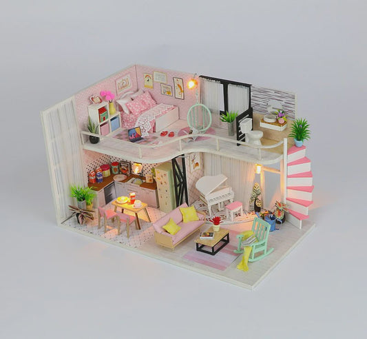 Anna’s pink melody diorama