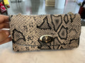 Sac banane en peau de serpent